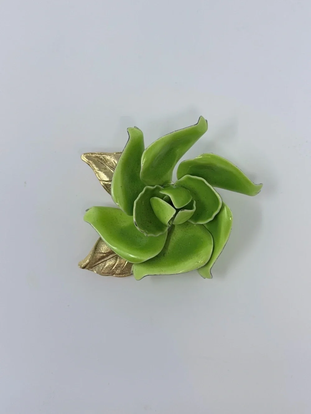 Vintage Green Enamel Flower Brooch Gold Tone Leaf Pin Statement Floral - Picture 3 of 7